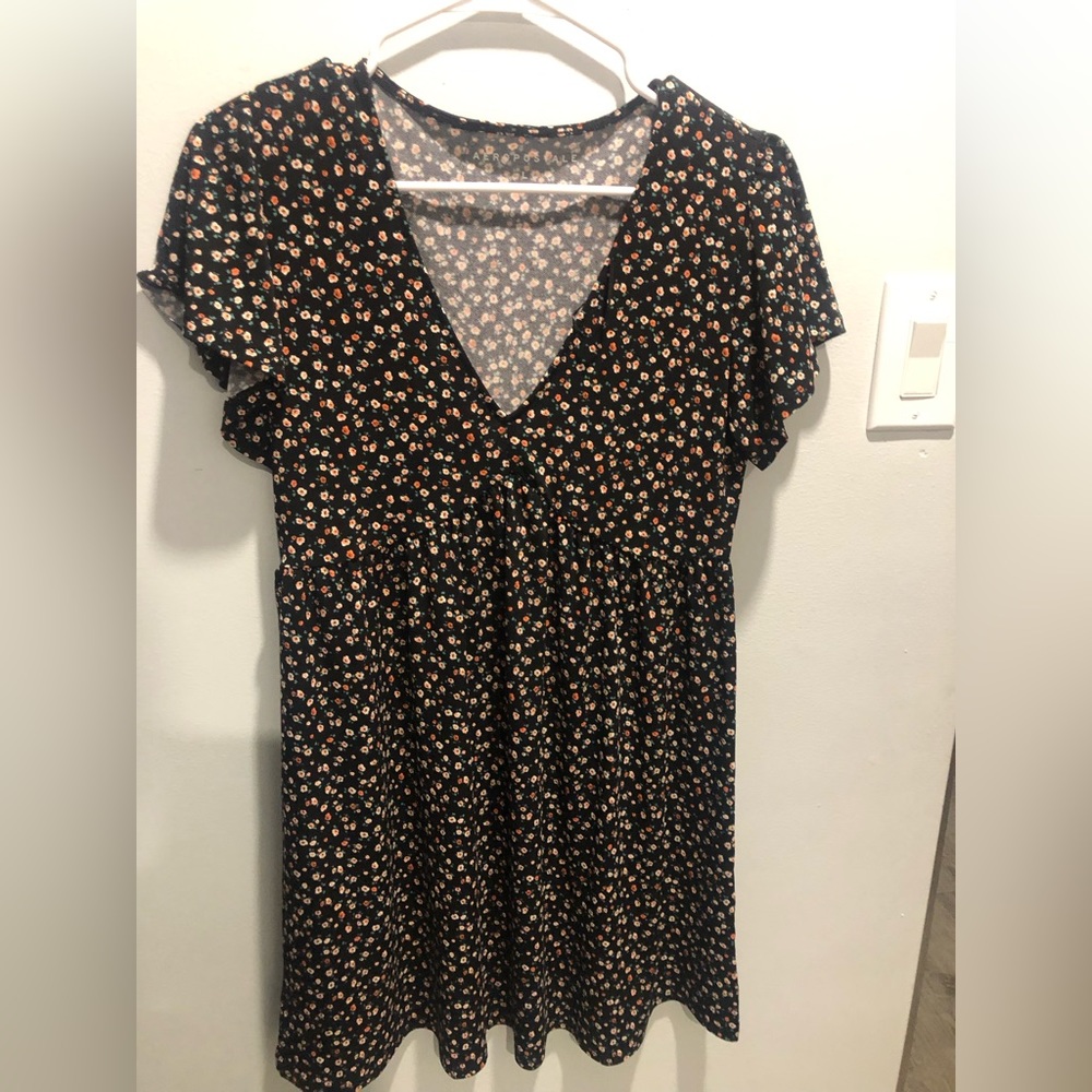 NWOT Floral V-Neck Babydoll Dress Sz L